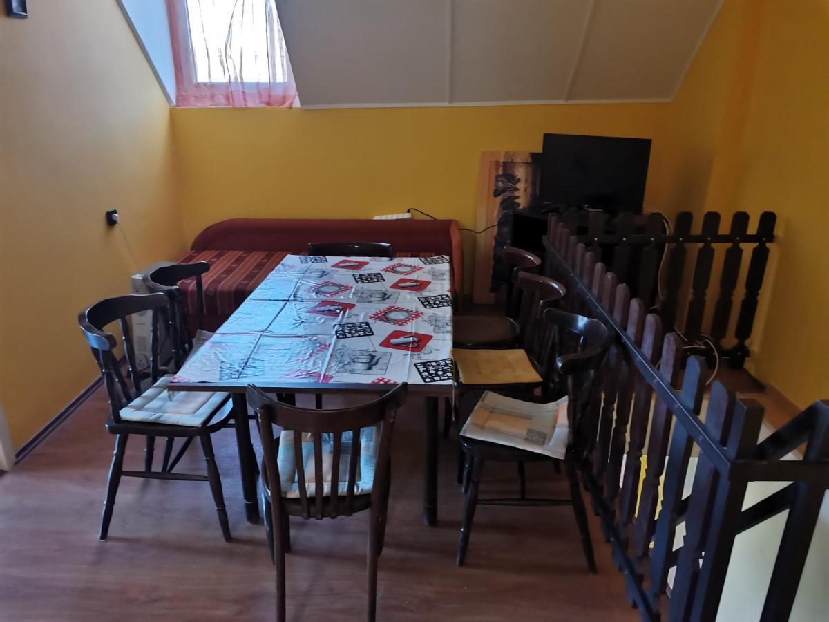 Ferienwohnung Roland Apartman Balatonlelle Exterior foto