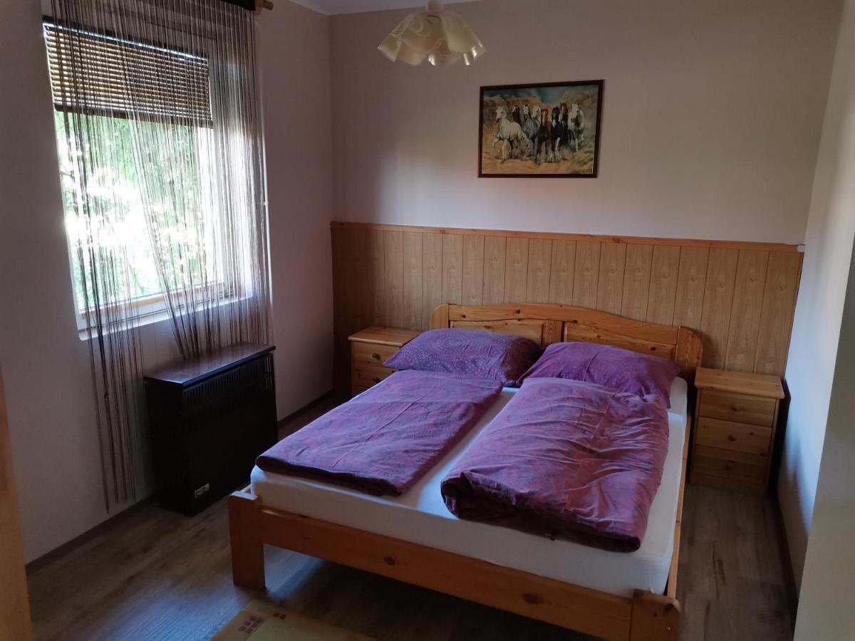 Ferienwohnung Roland Apartman Balatonlelle Exterior foto